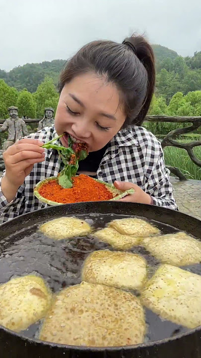 Guizhou Food Guizhou spicy chili noodles Mama spicy spicy The more you eat, the better you taste