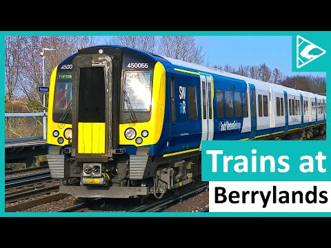Trains at Berrylands (SWML) 23/03/2022