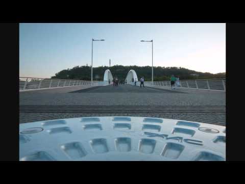 Gente al Ponte della Musica