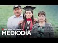 Esta hija de inmigrantes campesinos es la primera graduada de su familia | Noticias Telemundo