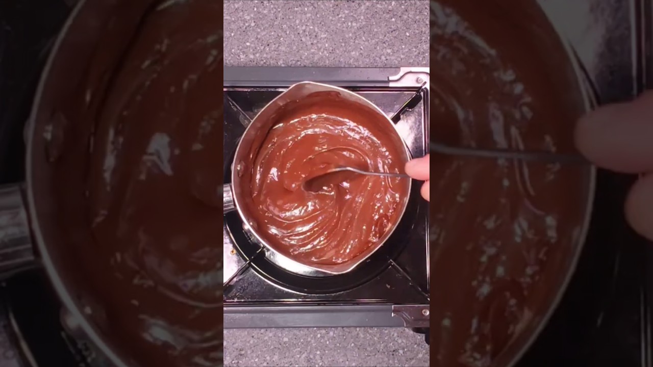 Quick, Simple, 4 Ingredient Chocolate Sauce in under 5 minutes | 