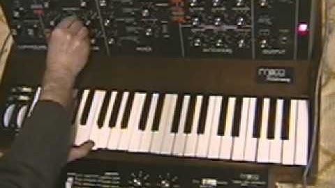 Minimoog and 1125 Sample & Hold module - triggering filter