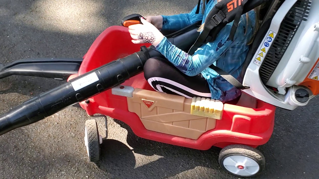 Leaf blower propulsion - YouTube