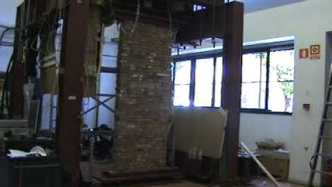 Bending-Buckling test of URM Wall #1. General view