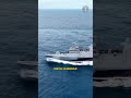 Num navio de guerra, nada menos que a excelência!