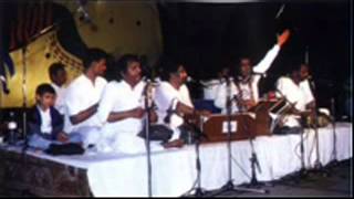 MADINE MEIN THODI JAGAH CHAHTA HOON