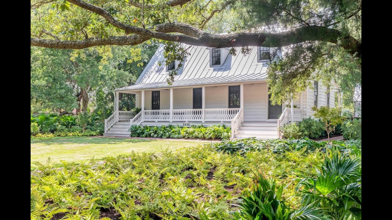 Charleston Real Estate: 2430 Middle Street, Sullivan's Island, 29482