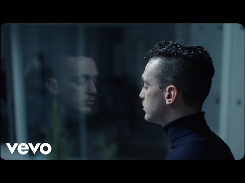 C. Tangana, Toquinho - Comerte Entera (Video Oficial)