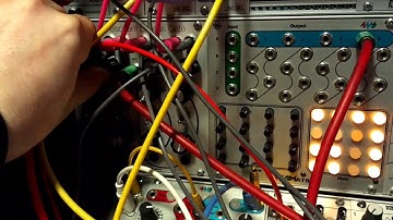 Intellijel uScale with A-148 dual sample and hold on a+b outputs