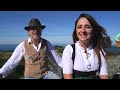 MANFRED der Musikantenwirt mit Tochter Marina - Liebe zur Heimat Medley Offizielles Musikvideo 1