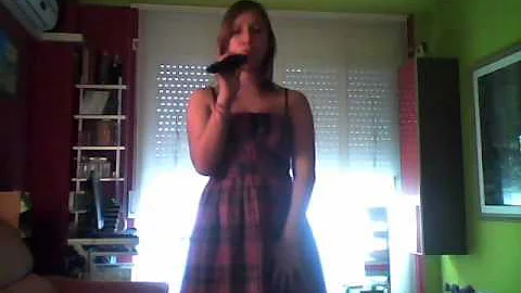 Julia Nieto singing Hallelujah