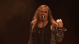 Watch Kayak Alibi video