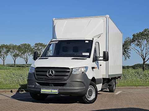 Film: Mercedes-Benz SPRINTER 314 Bakwagen Laadklep! — 2021 — prezentacja pojazdu