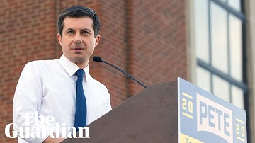 2020 candidate Pete Buttigieg responds to anti-gay heckler at Iowa rally