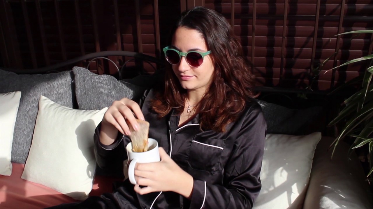 Miss Hampton - Qué Gran Placer! Full Spot