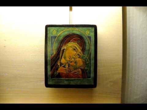 Video: Ikoner: Religiösa Föremål Och Samtidigt Konstföremål Som Ortodoxa Hänger I Vardagsrum (La Vanguardia, Spanien)