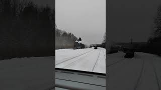 Л-0693 с поездом "Рускеальский экспресс".