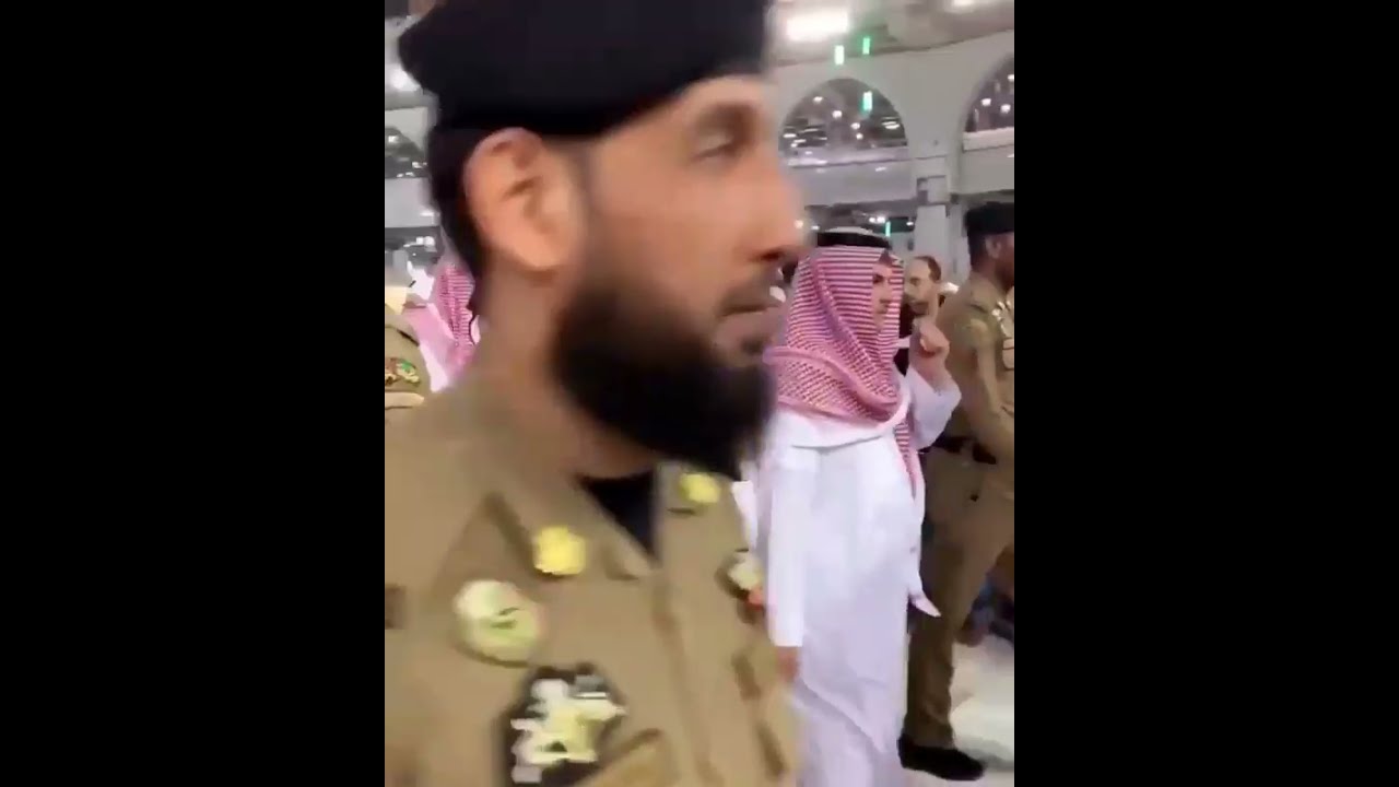 Sheikh Maher Al Muaiqly leaving after Fajr Salah