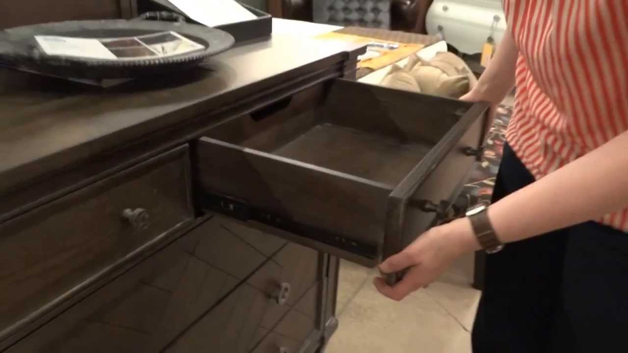 How To Remove A Drawer With Metal Glides Youtube