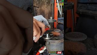 proses ganti stang seher Vega ZR versi manual #tutorial #perbaikan #bengkelmotor #viral #shorts