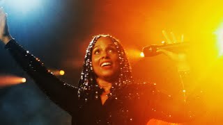 Alicia Keys, Peso Pluma - Girl on Fire + Ella Baila Sola (Guadalajara Mexico) 19/may/2023