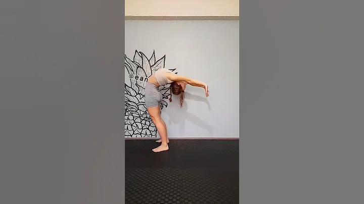 Fall Backbend Easy tutorial 🔥👍 #homeworkout #stretching #shorts #yoga #tips #gymnastics #exercise