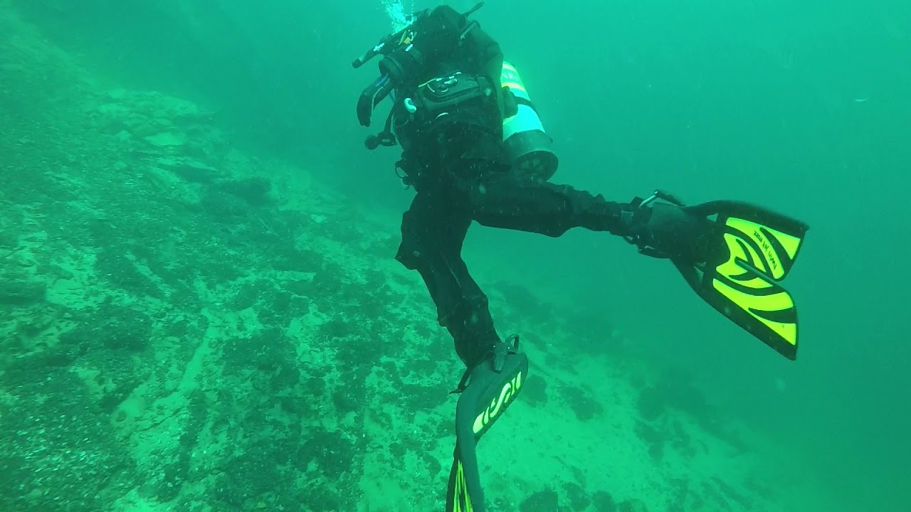 Scuba diving at Dutch Springs! YouTube