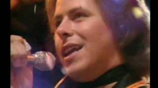 Video voorbeeld van "The Glitter Band - Goodbye My Love"