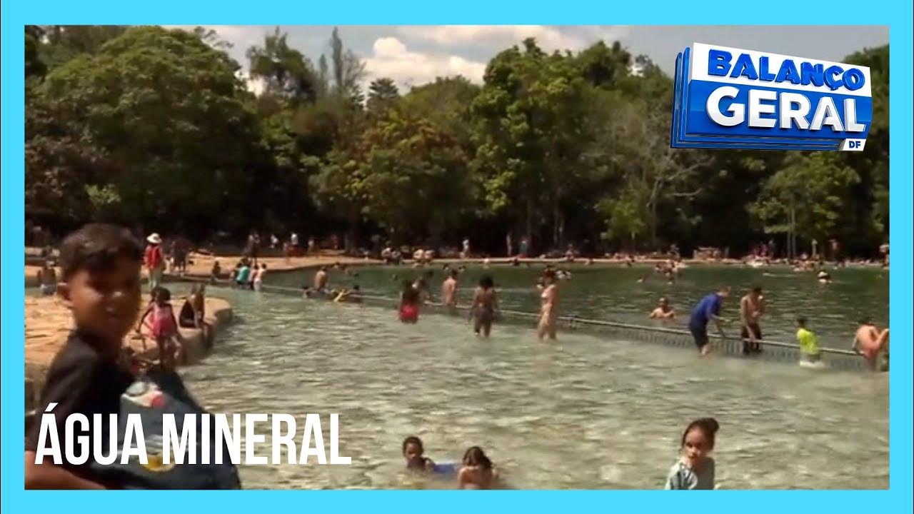 Calorão no DF: brasilienses aproveitam para se refrescar na Água