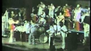 Video-Miniaturansicht von „FANIA INTRO Y QUITATE TU.wmv“