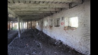 Заброшенная ферма в Петрике / Abandoned farm in Petrika