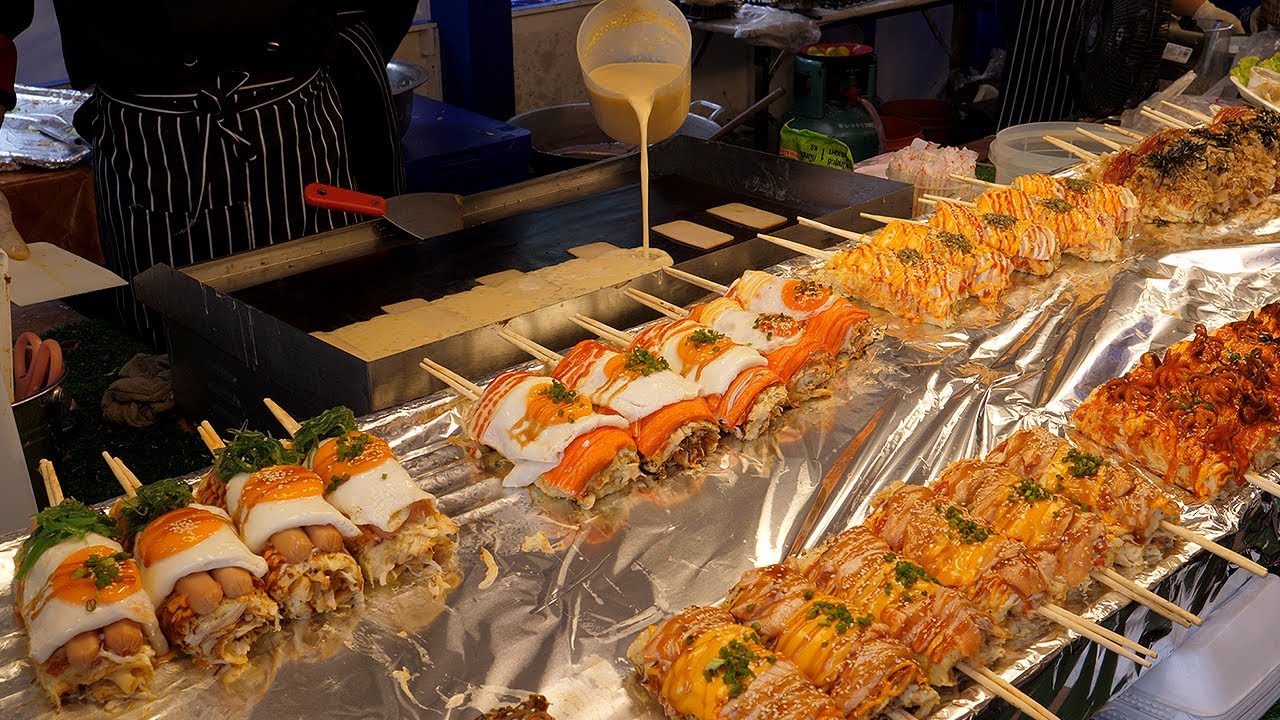 일본식 계란 치즈 소시지 핫도그 (오코노미야끼) / japanese style egg cheese sausage roll pancake - thai street food