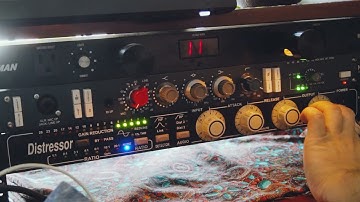 Empirical Labs Distressor EL8 Test on Vocals - Are Analog Compressors Worth it?