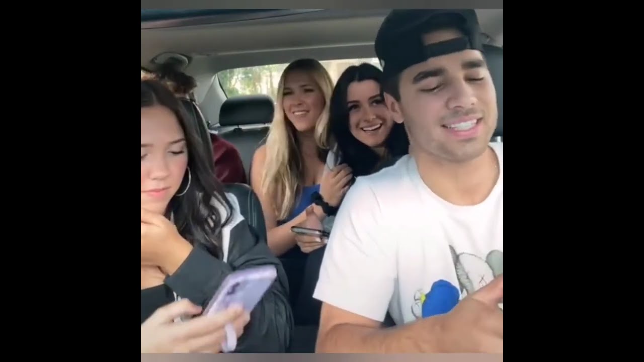 Впервые петь перед друзьями / Впервые петь перед друзьями