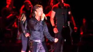 Tarkan In Azerbajain Full Performance