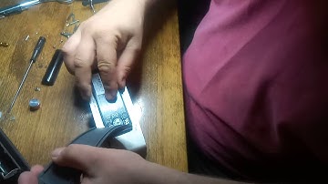 Fixing the Bose SoundLink Mini flashing red light and battery problems