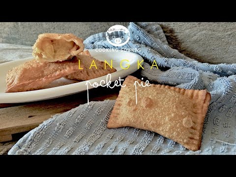 *NO MUSIC* LANGKA POCKET PIE (Cooking Sounds) | The Awkward Kitchen PH