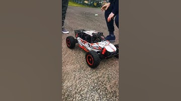 Losi DBXL - 1/5 scale RC petrol buggy. Great fun this!