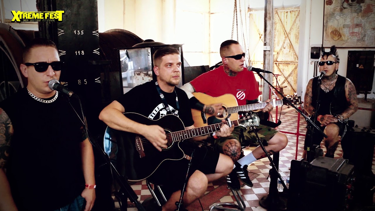 ⁣Booze&Glory   ''Blood From A Stone'' Acoustic Session @ Musée de la Mine V2