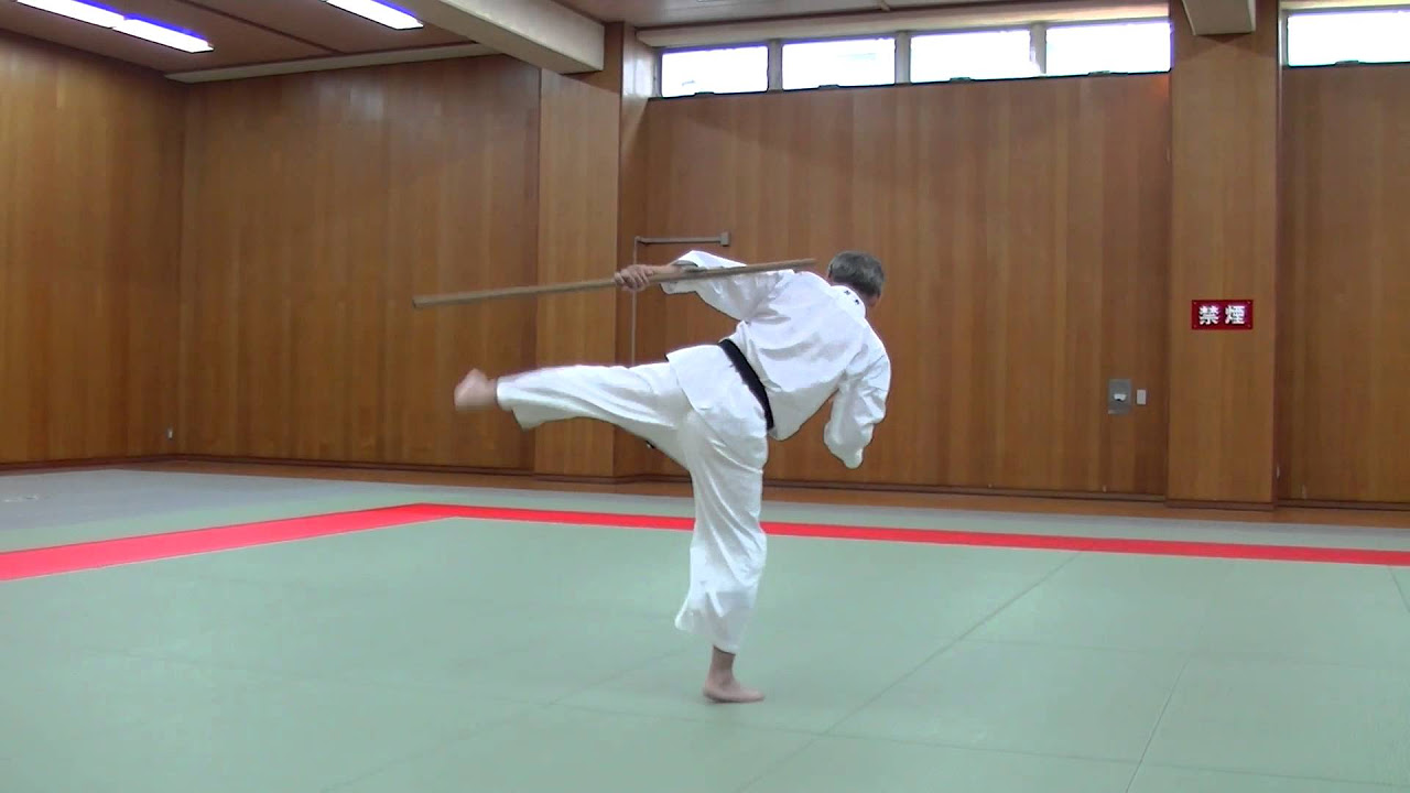 中国武術　少林拳　達磨杖　　契木　千切木　乳切木 達磨杖 禅杖 拐 牛角杖 僧杖 少林拳 - メルカリ