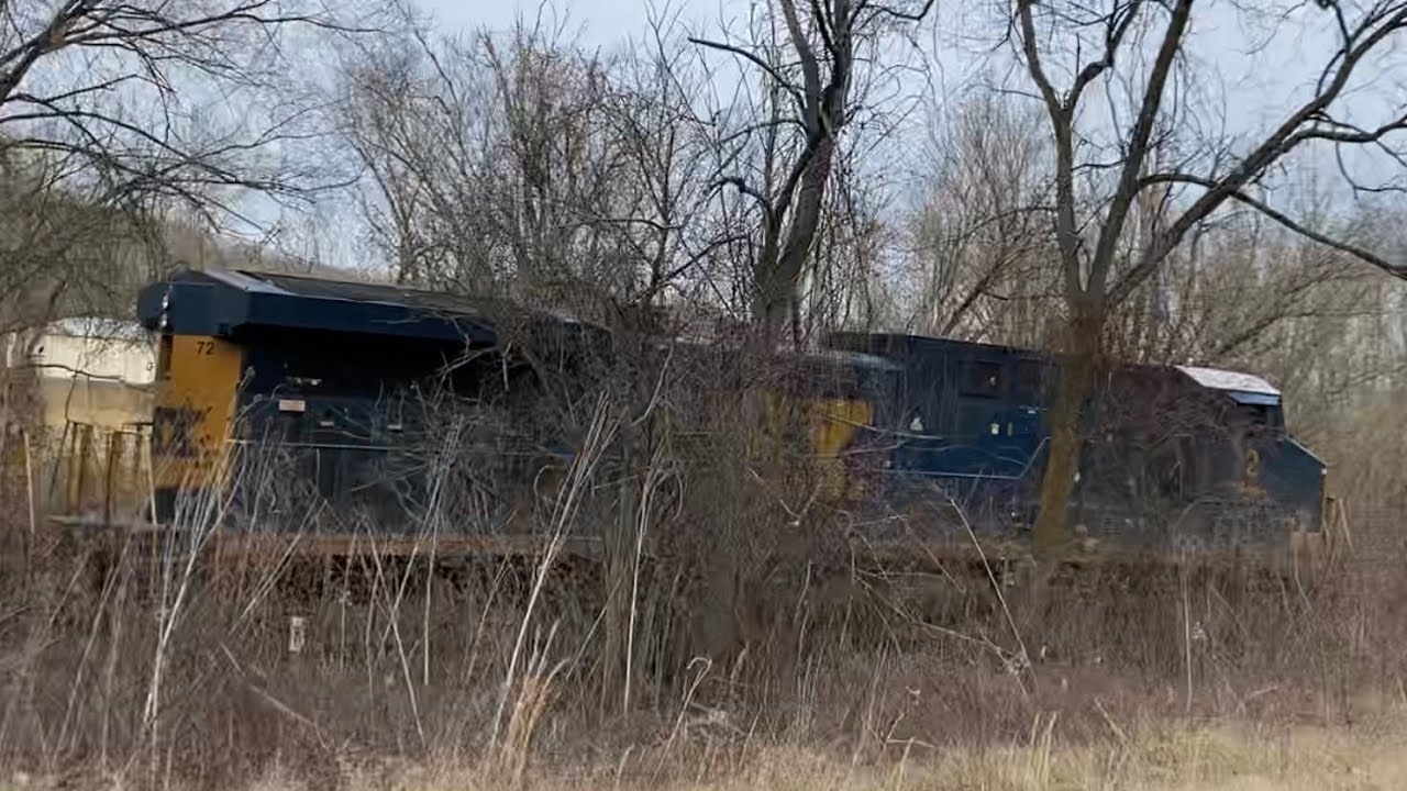 CSX M816 at Lesage wv with 72 leading 2/5/23 YouTube