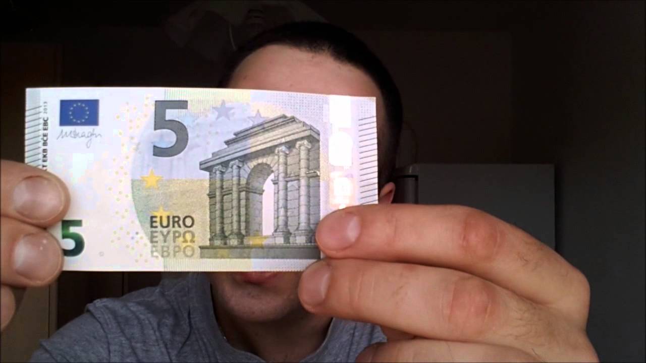 5 евро в долларах. Банкноты 5 евро. 5 Евро банкноты евро. 5 Евро банкнота новая. 5 Евро фото.