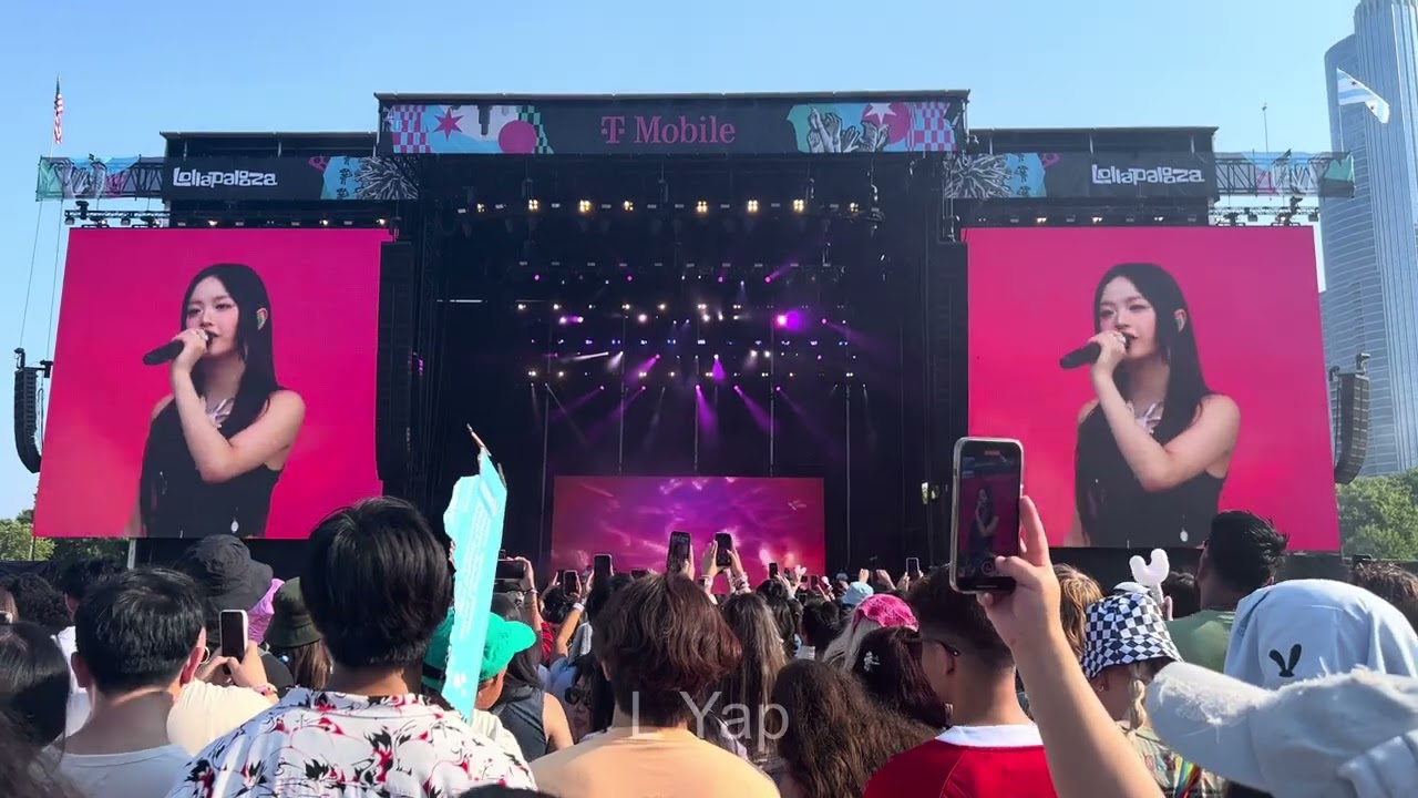 NewJeans - Hurt (250 Remix) Fancam @ Lollapalooza Chicago 2023