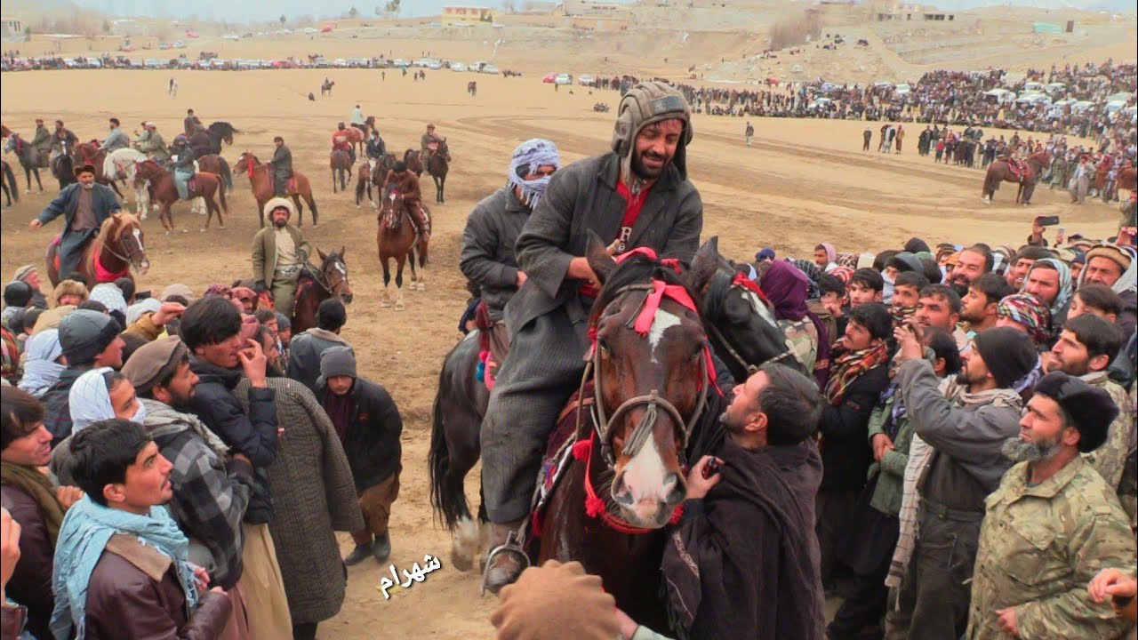 نورآغا پهلوان به سواری الماس حاجی صاحب میرویس/ مسابقات بزکشی ولسوالی ...