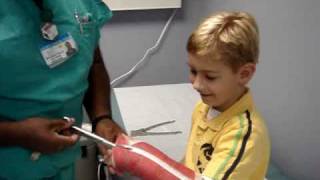 Removing an Arm Cast -  Nicklaus Children's Hospital Orthopaedics Department