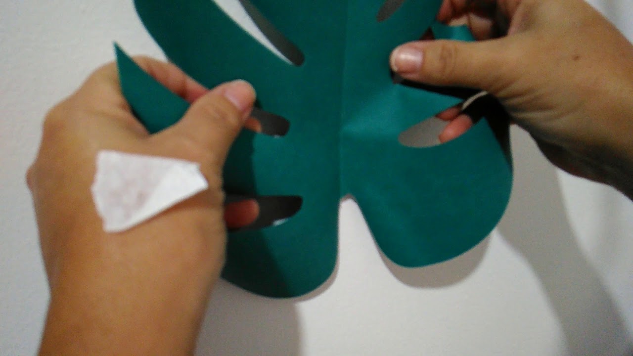 Como colar decoração de festa na parede sem danificar.