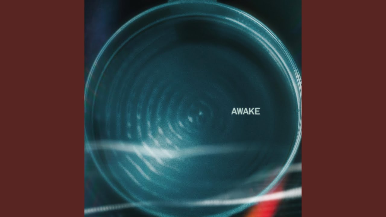 YouTube पर Awake देखें YouTube पर Awake देखें