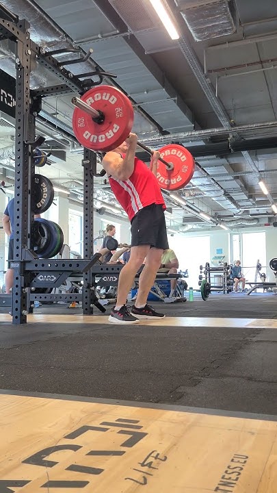 70 kg на бицепс (гриф прямой) - YouTube