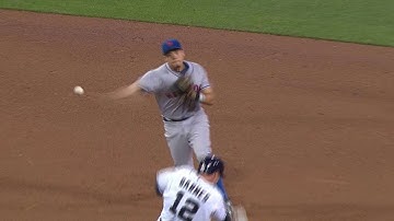 NYM@SD: deGrom, Flores combine to turn a double play