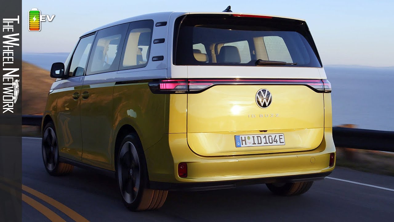 2023 Volkswagen ID. Buzz Candy White/Lime Yellow Driving, Interior